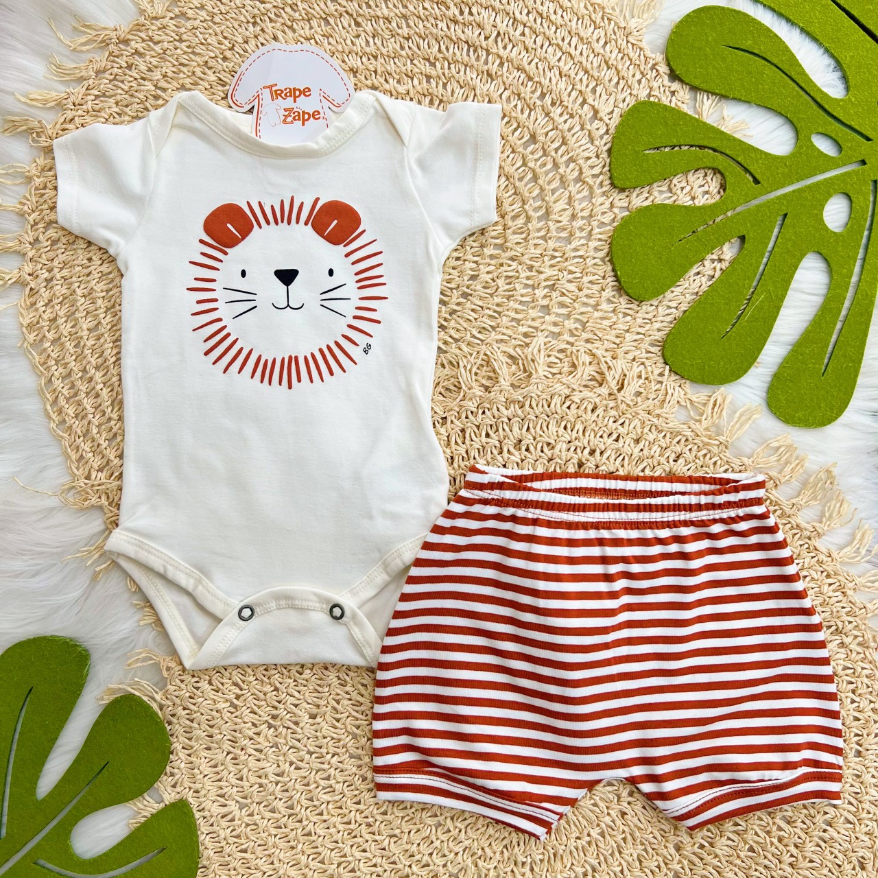 Conj. Body Leãozinho e Short Listrado - Off White 